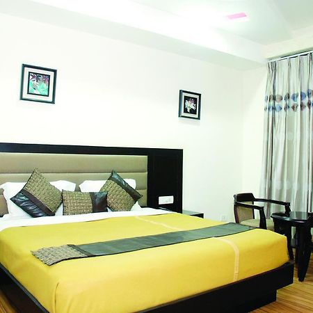 Hotel Orbit 34 Chandīgarh Extérieur photo