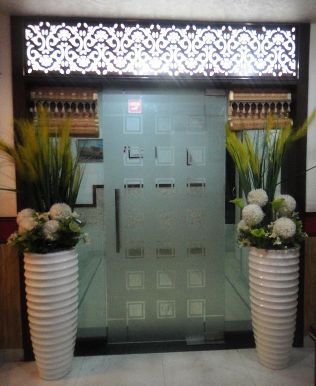 Hotel Orbit 34 Chandīgarh Extérieur photo