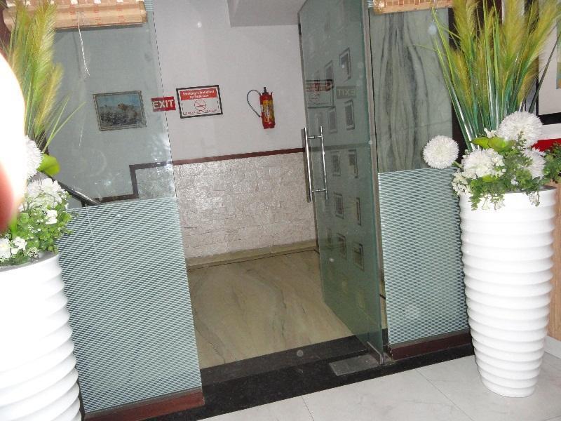 Hotel Orbit 34 Chandīgarh Extérieur photo